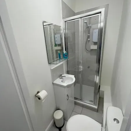 County Serviced Accommodation Liverpool Exterior photo